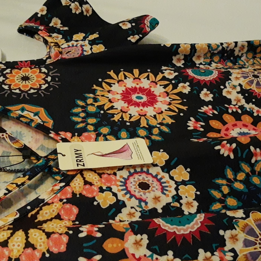 Mandala Floral Cold Shoulder V-Neck Criss Cross Blouse NWT
